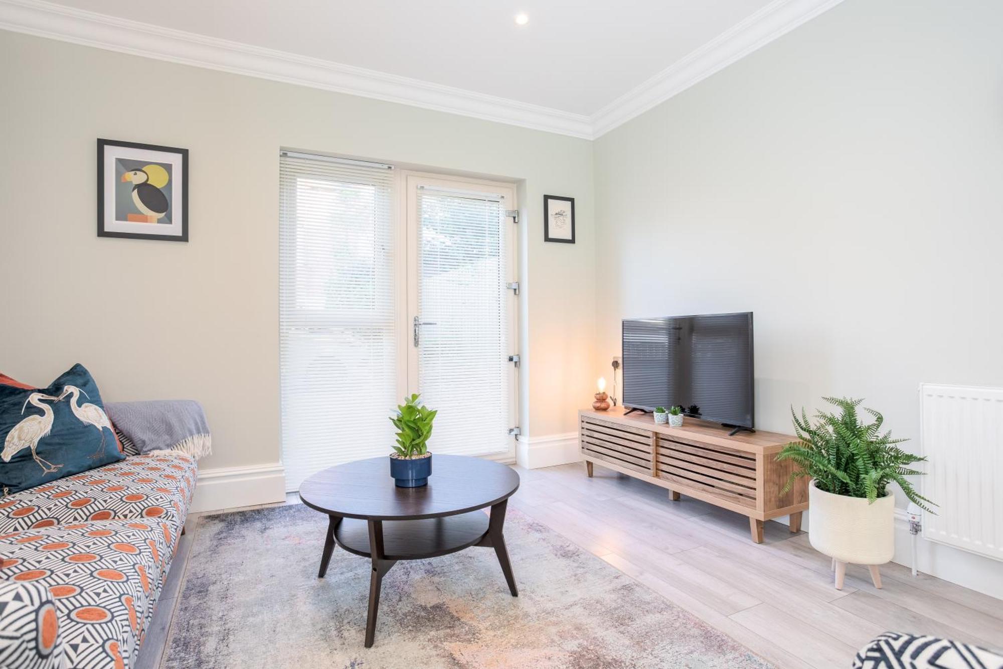 5 Star - The Ulsterville Residences - Free On-site Parking Apartamento