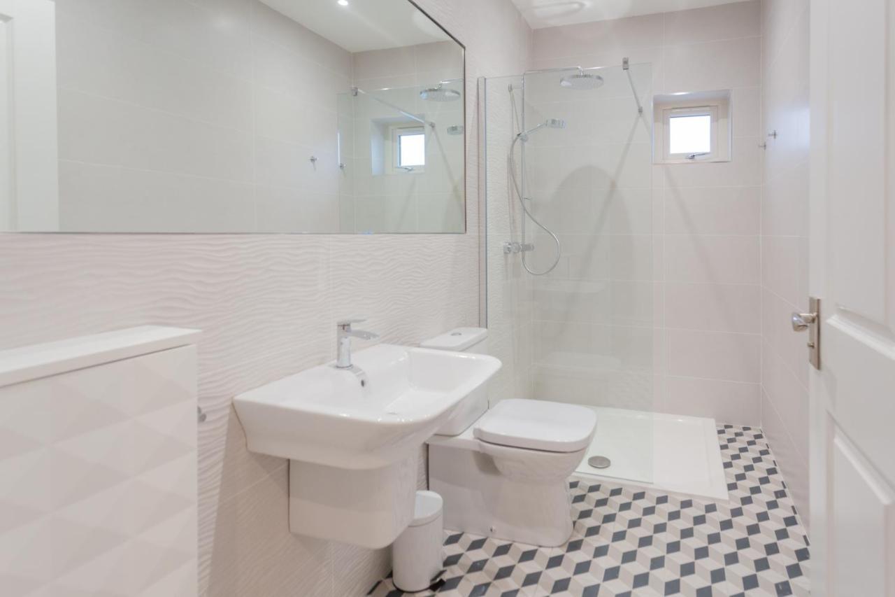 Apartamento 5 Star - The Ulsterville Residences - Free On-site Parking *